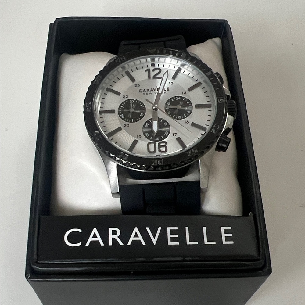CARAVELLE‎ NEWYORK CHRONOGRAPH SILVER DIAL BLACK BAND WATCH